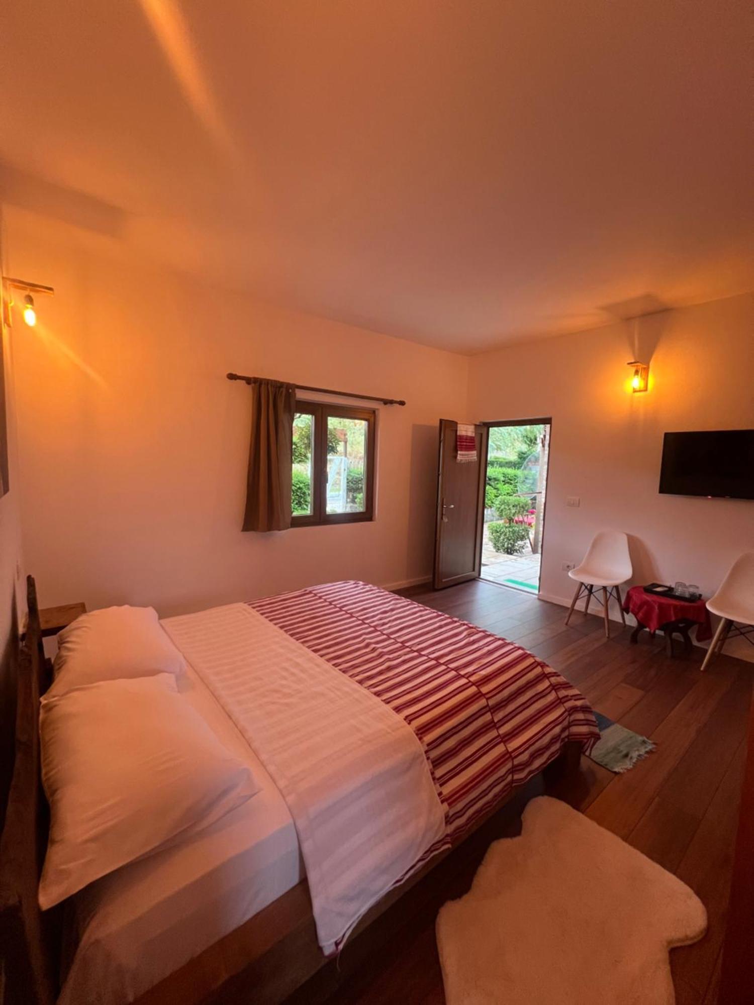 Guesthouse Koleci - Mrizi I Zanave Fishte Bagian luar foto